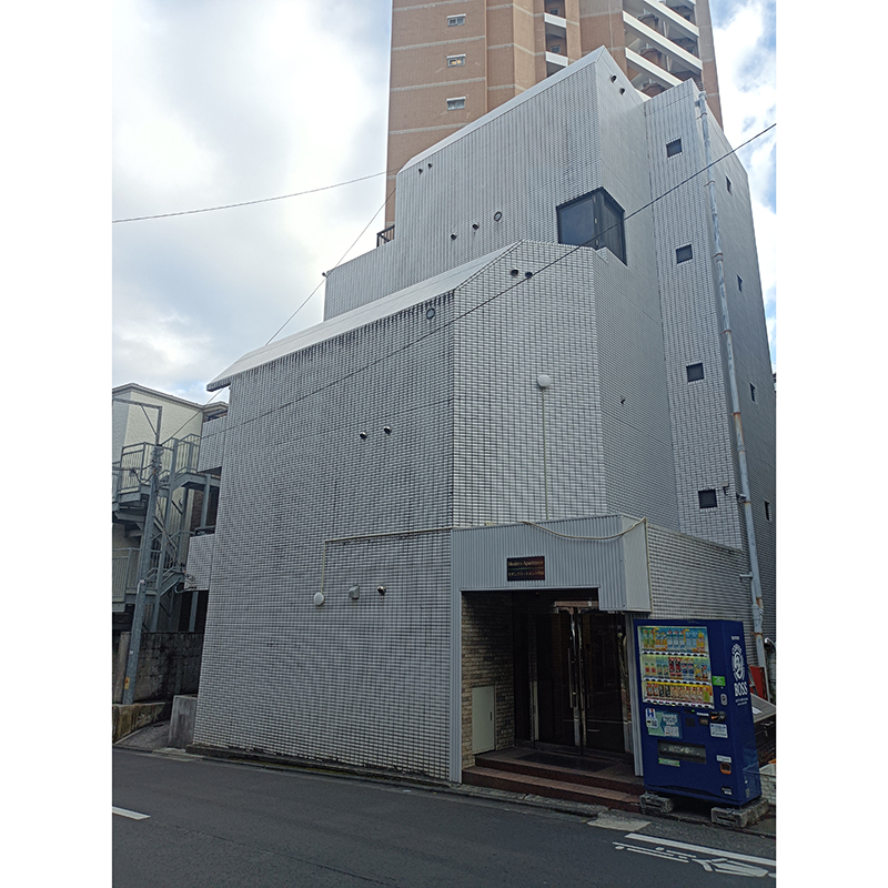 モダンアパートメント町田